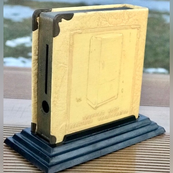 Vintage 1920s Antique Zell Brand HOTPOINT ELECTRIC REFRIGERATORS Money Coin Bank - Picture 5 of 10